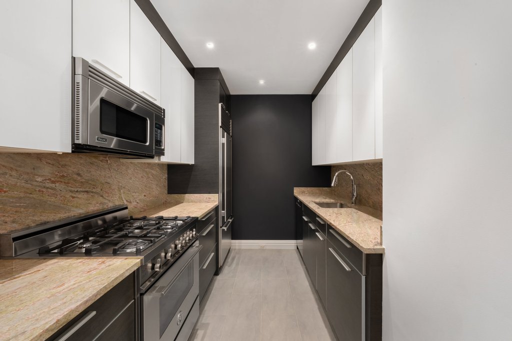 88 Greenwich Street, Unit 2101 photo 6