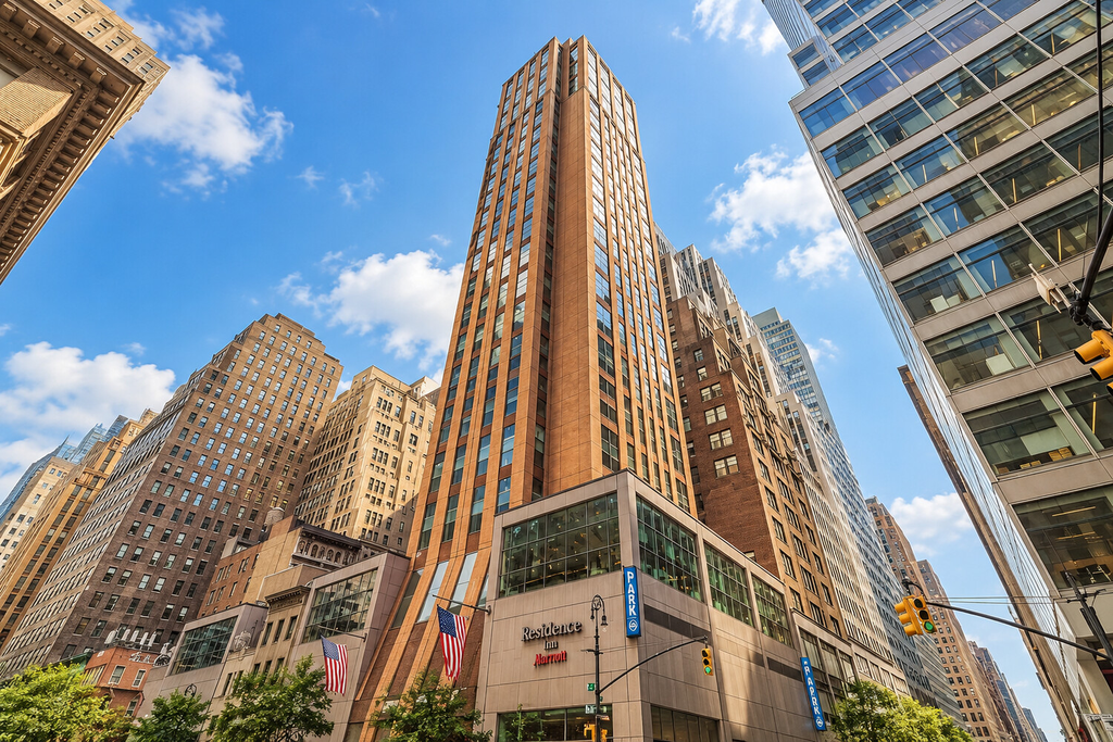 100 West 39th Street, Unit 43J photo 11