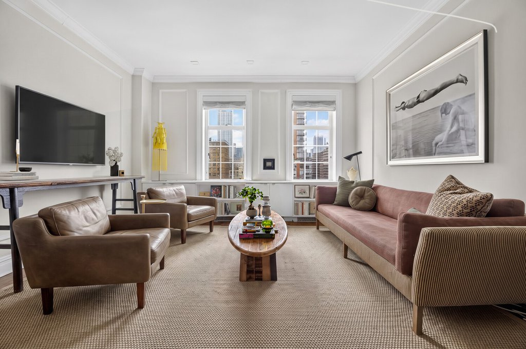 410 West 24th Street, Unit 16K