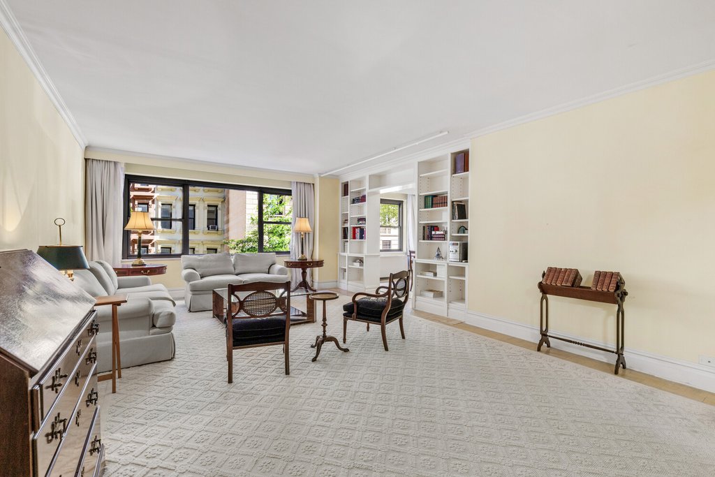 650 Park Avenue, Unit 2C