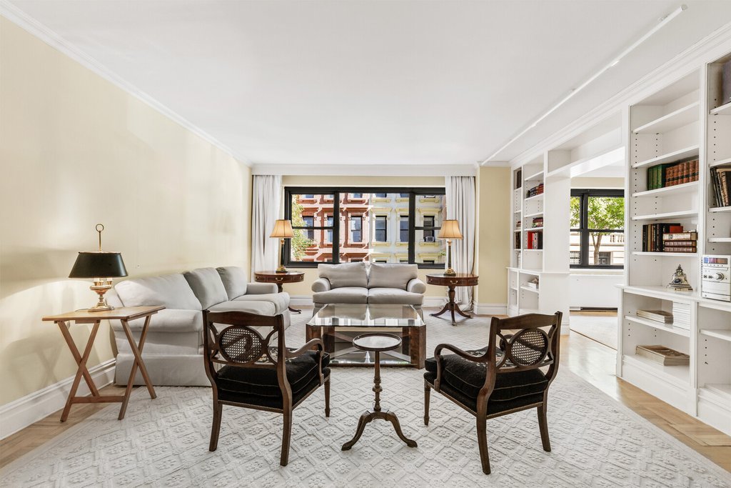 650 Park Avenue, Unit 2C photo 3