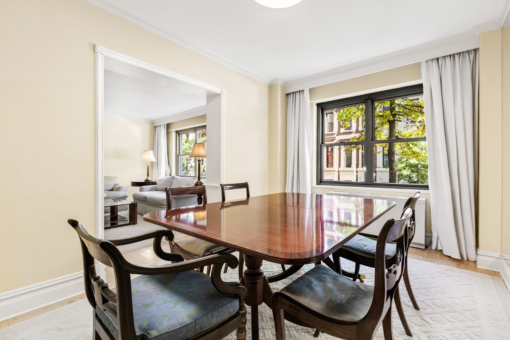650 Park Avenue, Unit 2C photo 6