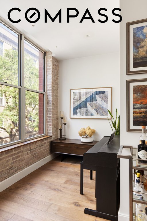 302 Elizabeth Street, Unit 3 photo 3