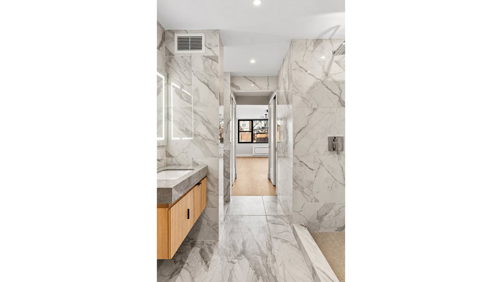1474 Third Avenue, Unit 12S photo 10