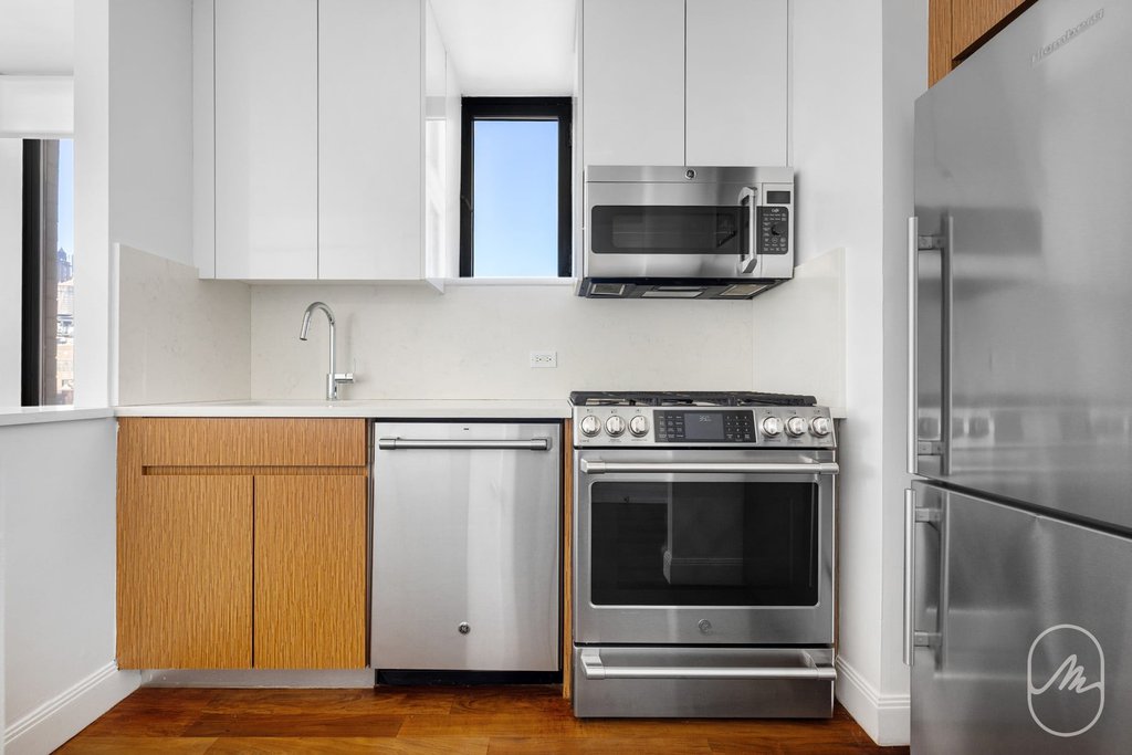 290 Third Avenue, Unit 22A photo 9