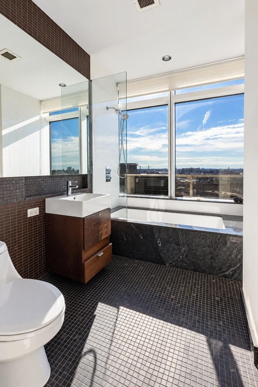 10-17 Jackson Avenue, Unit PH8I photo 13