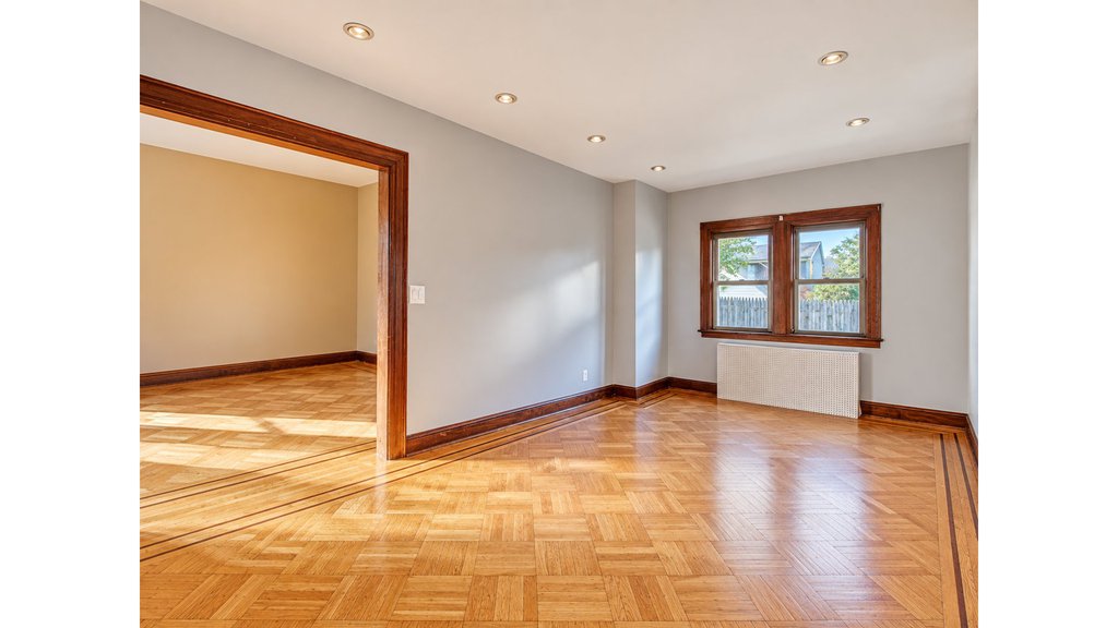 3848 Laurel Avenue – For Sale photo 4