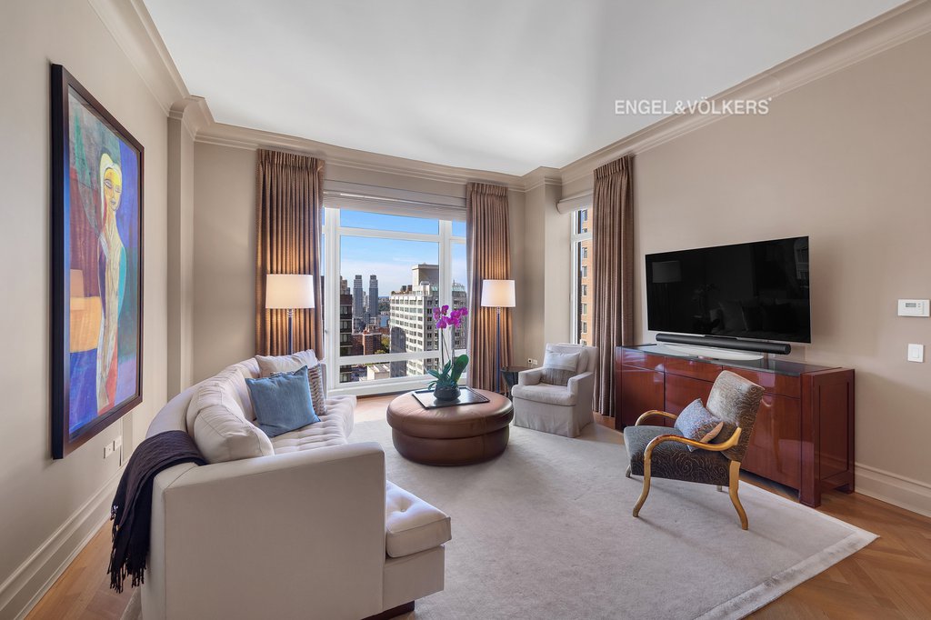 15 Central Park West, Unit 25E