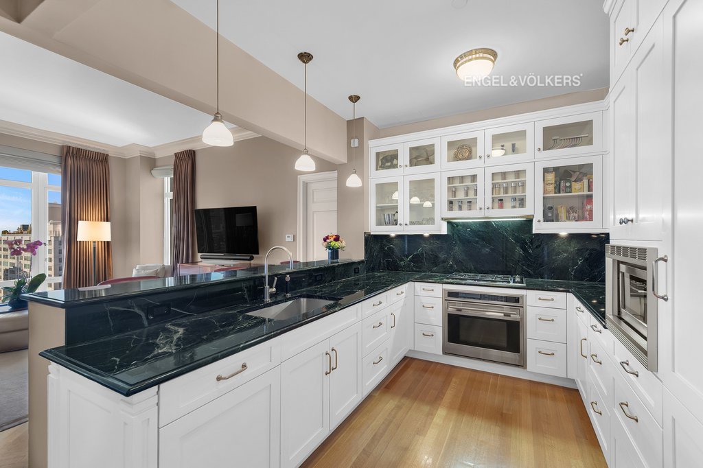 15 Central Park West, Unit 25E photo 5