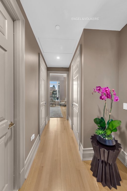 15 Central Park West, Unit 25E photo 7