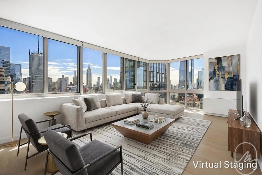 561 Tenth Avenue, Unit PHD