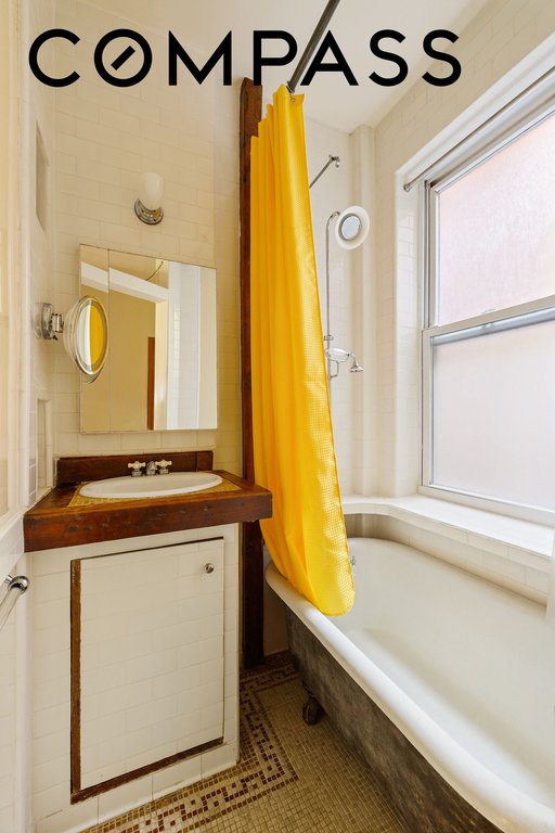 330 West 17th Street, Unit 4E photo 4