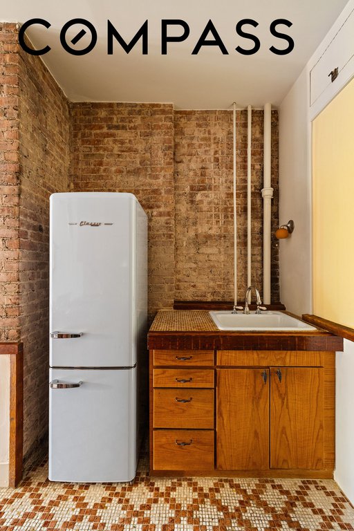 330 West 17th Street, Unit 4E photo 5