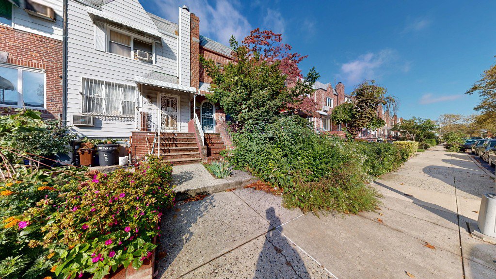 2168 East 28th Street – For Sale photo 2