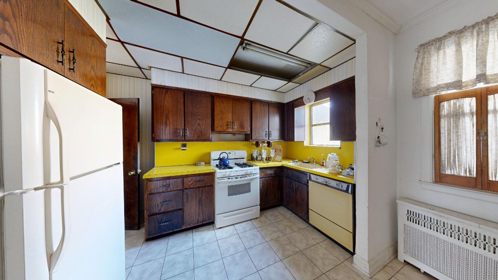 2168 East 28th Street – For Sale photo 14