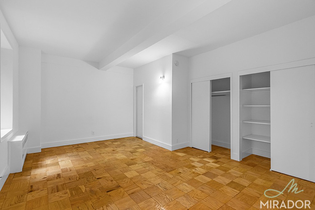 132 East 45th Street, Unit 5E photo 2