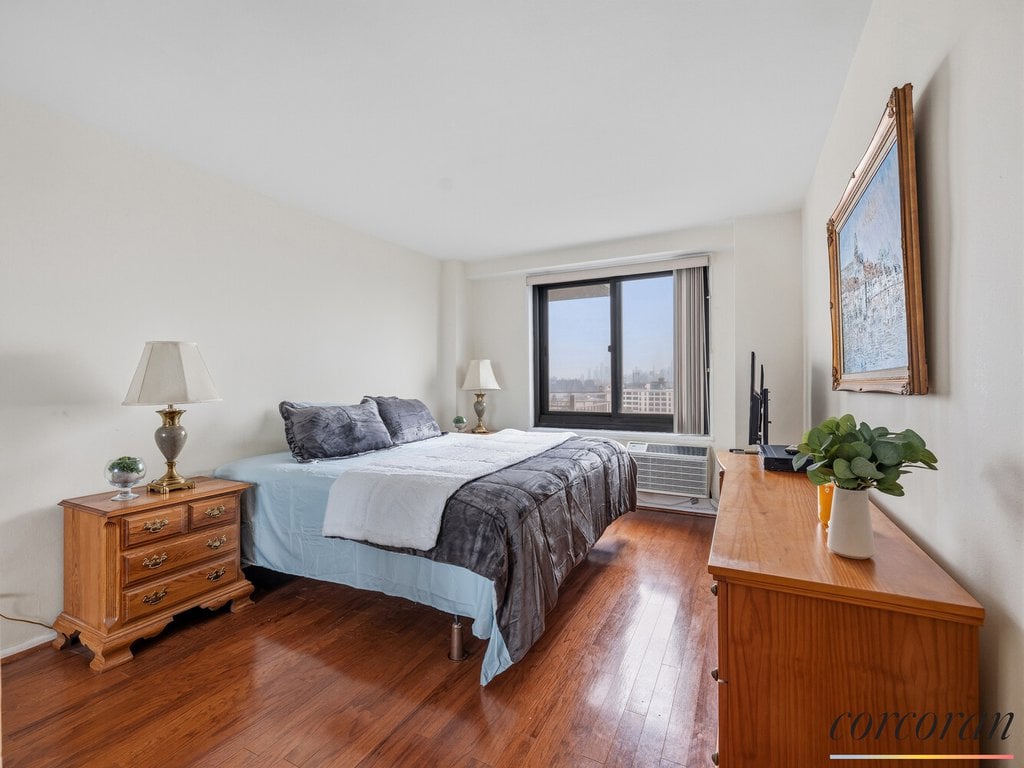 195 Willoughby Avenue, Unit 1415 photo 3