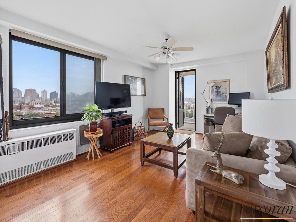 195 Willoughby Avenue, Unit 1415 photo 4