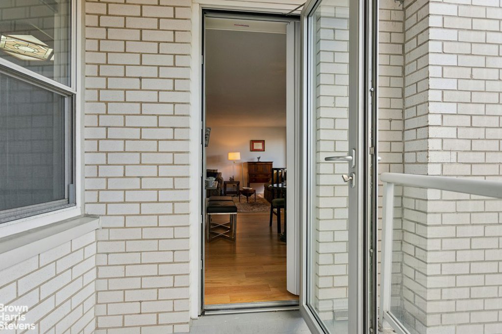 3333 Henry Hudson Parkway, Unit 2A photo 5