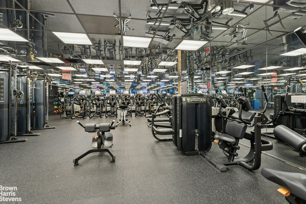 3333 Henry Hudson Parkway, Unit 2A photo 16