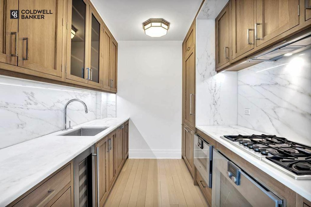30 Park Place, Unit 56C photo 4