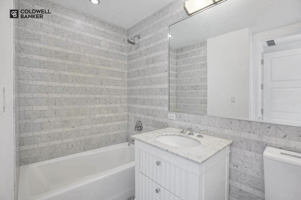 30 Park Place, Unit 56C photo 8