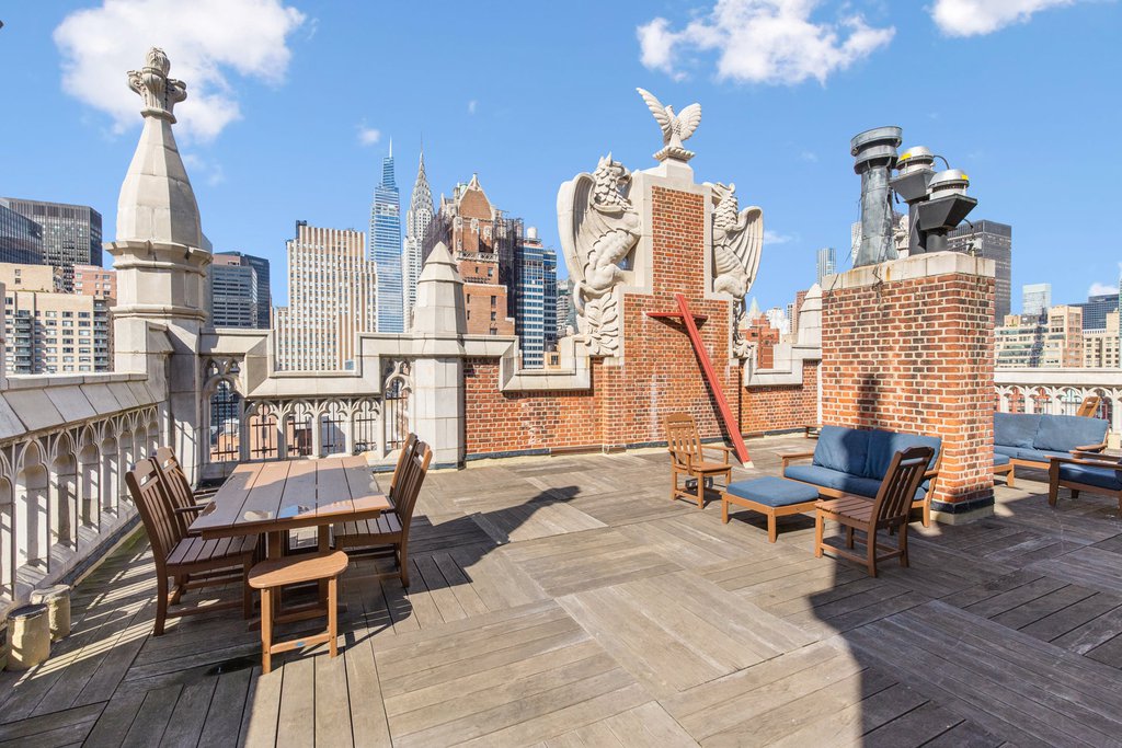 25 Tudor City Place, Unit 1617 photo 8