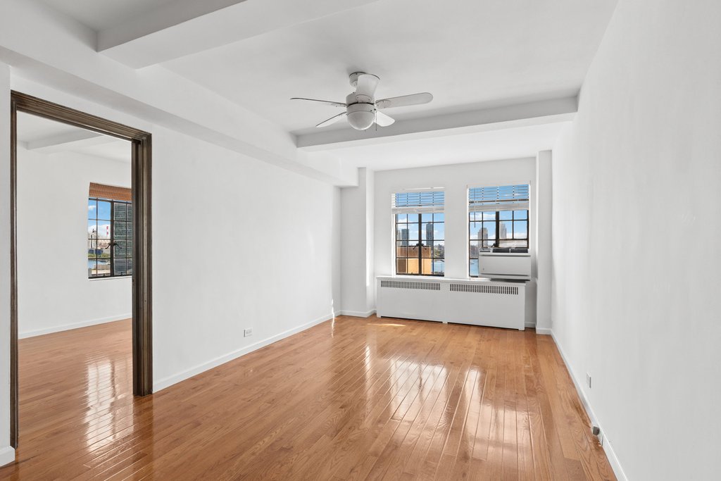 5 Tudor City Place, Unit 838