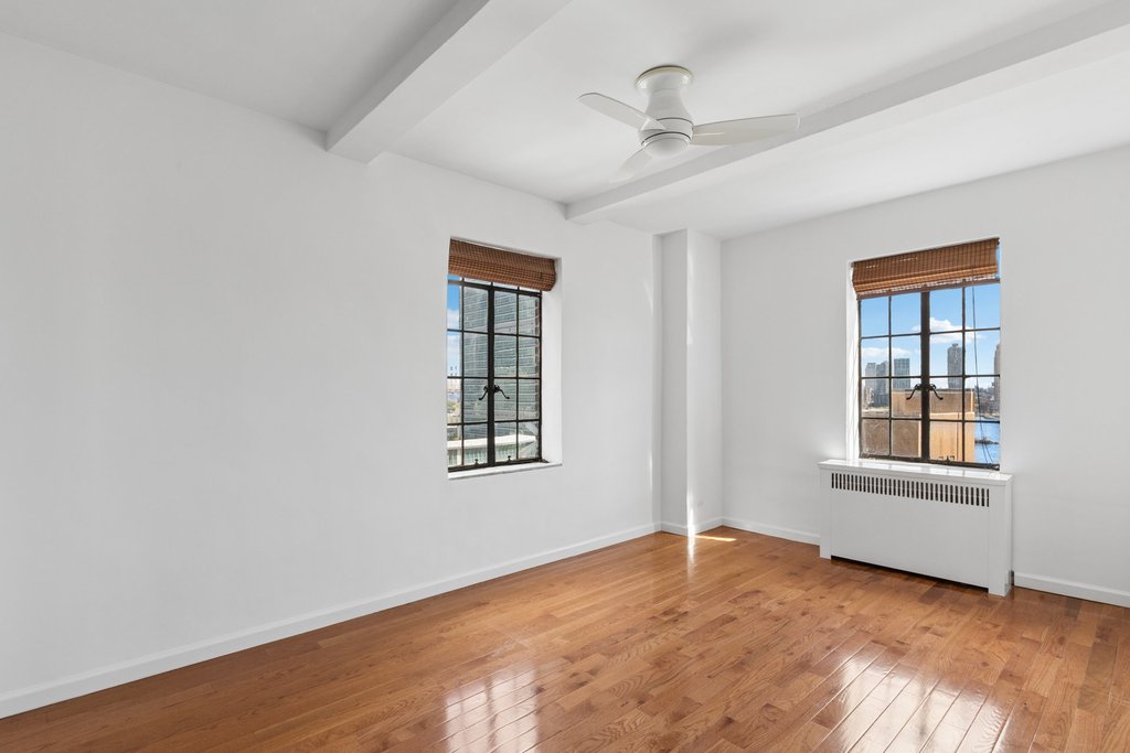 5 Tudor City Place, Unit 838 photo 8