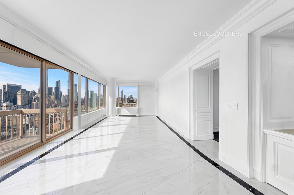 200 East 69th Street, Unit 34C photo 3