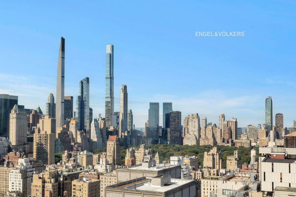 200 East 69th Street, Unit 34C photo 11
