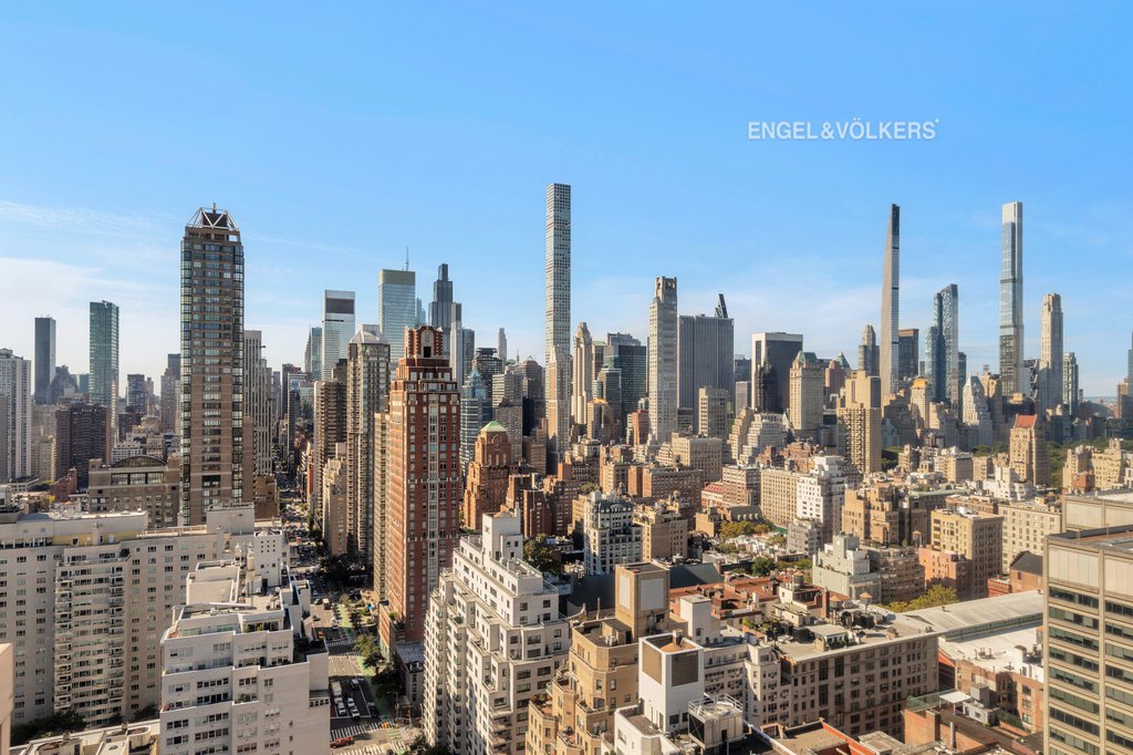 200 East 69th Street, Unit 34C photo 15