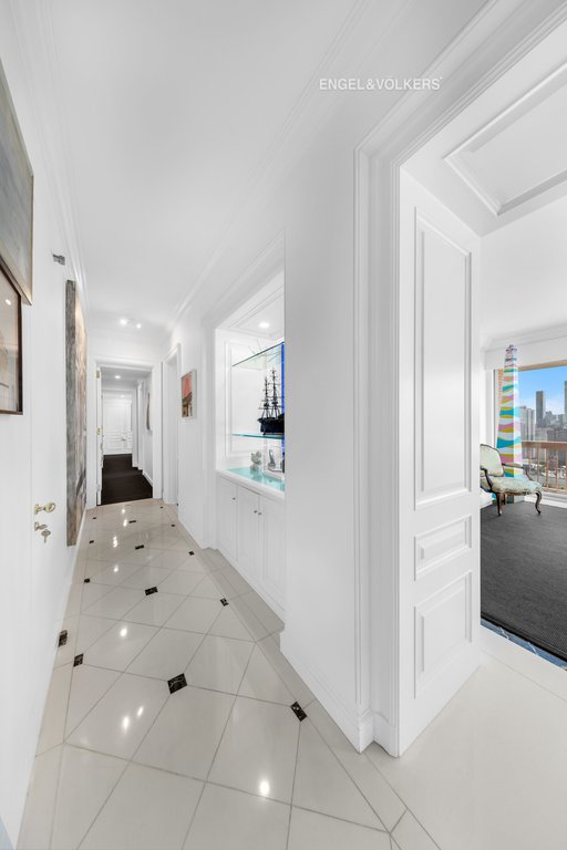 200 East 69th Street, Unit 34C photo 19