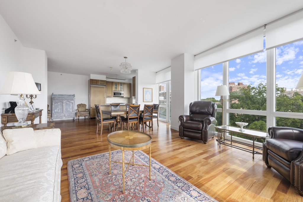 640 West 237th Street, Unit 6A photo 2