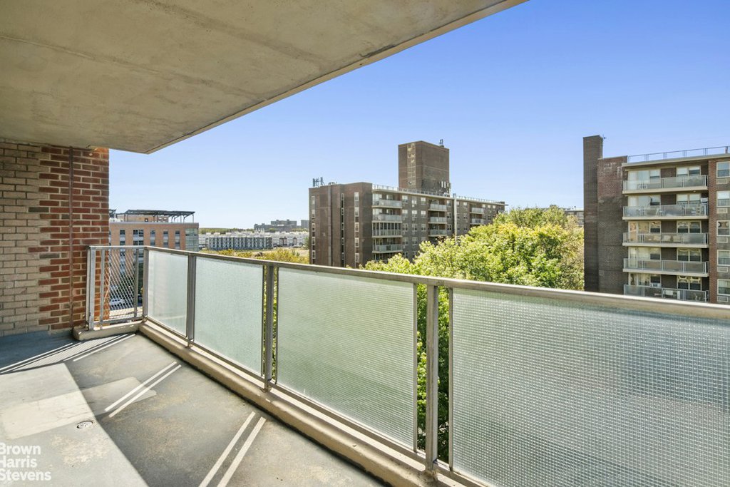 12421 Flatlands Avenue, Unit 7H photo 5