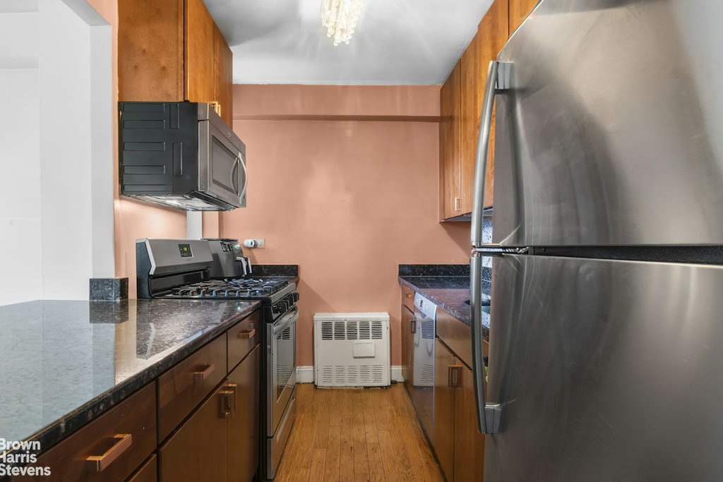 12421 Flatlands Avenue, Unit 7H photo 7
