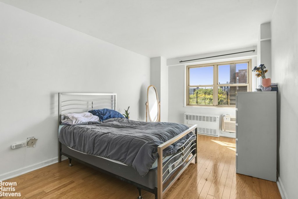 12421 Flatlands Avenue, Unit 7H photo 8
