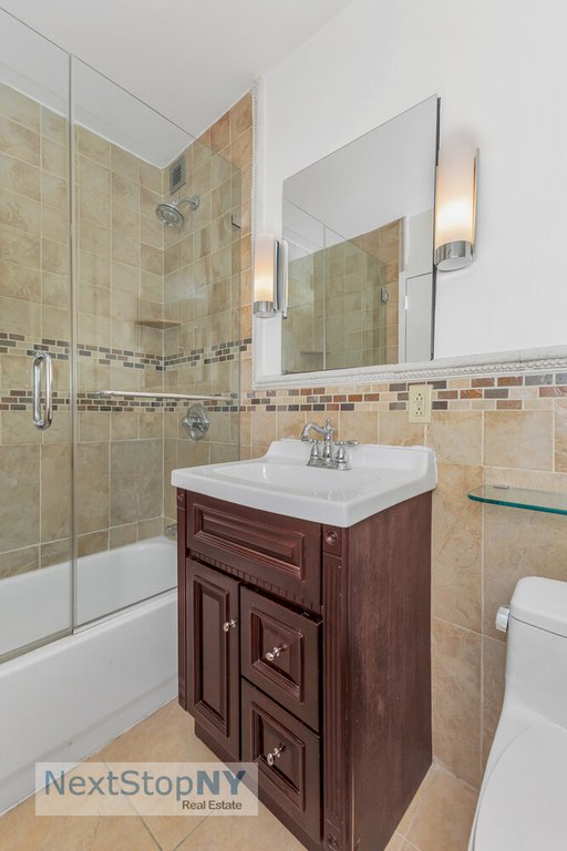 245 East 54th Street, Unit 24J photo 7