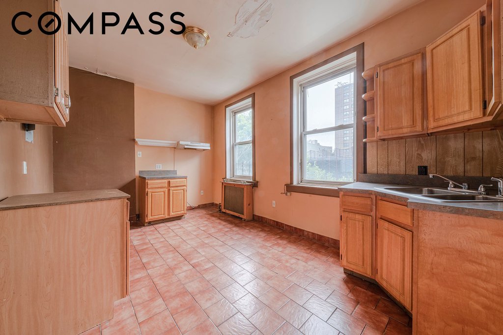 304 East 118th Street – For Sale photo 5