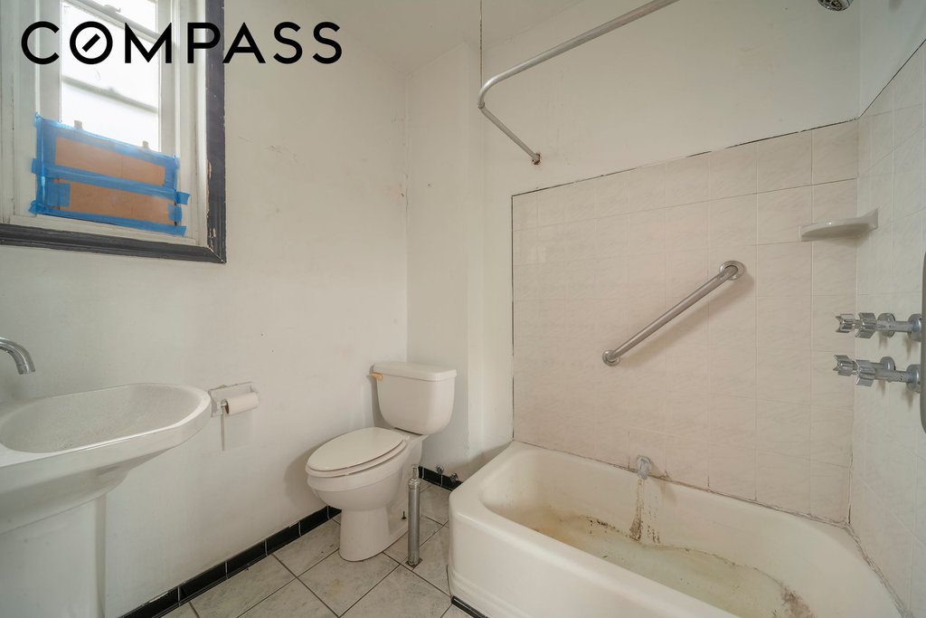 304 East 118th Street – For Sale photo 6
