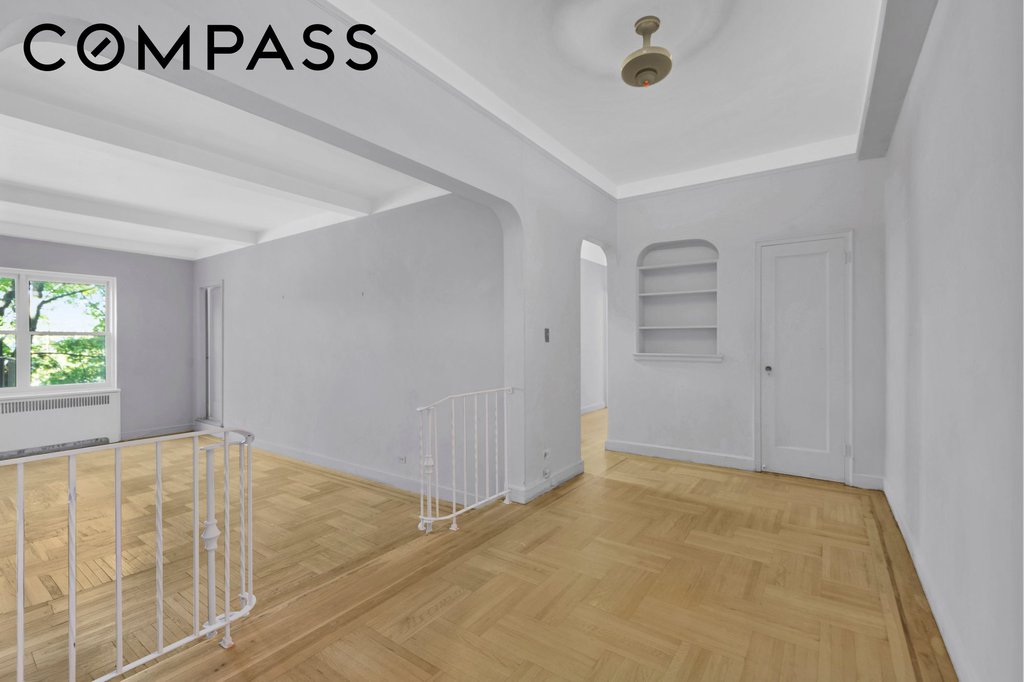 360 Cabrini Boulevard, Unit 3N photo 2