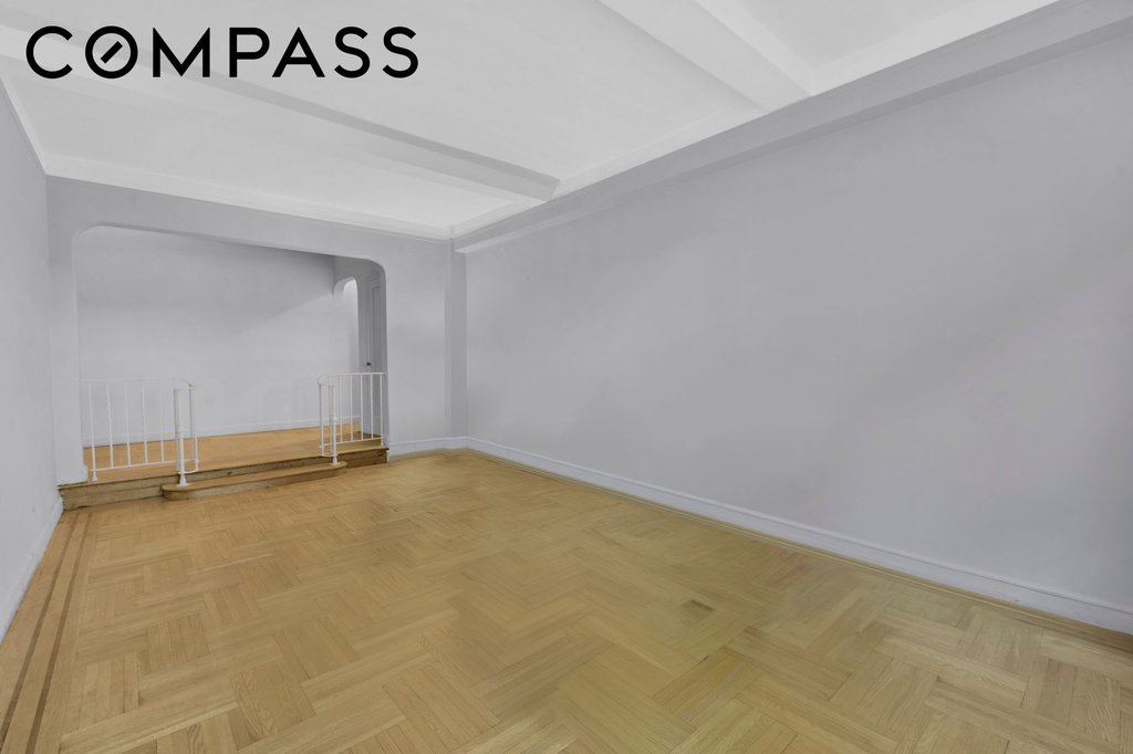 360 Cabrini Boulevard, Unit 3N photo 4
