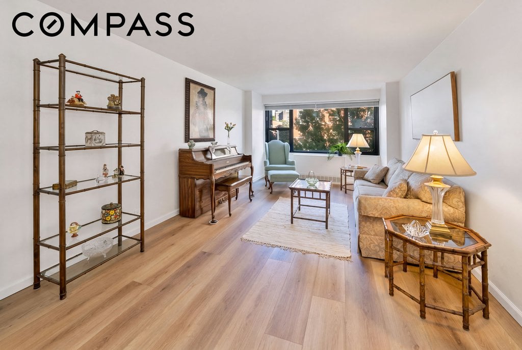115 East 9th Street, Unit 3H photo 3