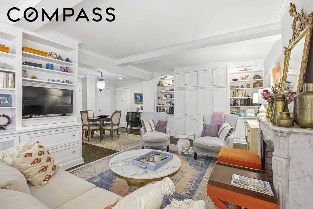 60 Gramercy Park North, Unit 8D photo 3