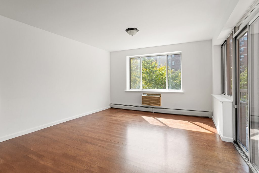 753 East 5th Street, Unit 3A photo 2