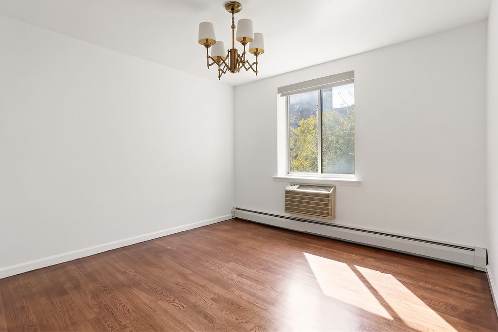753 East 5th Street, Unit 3A photo 4