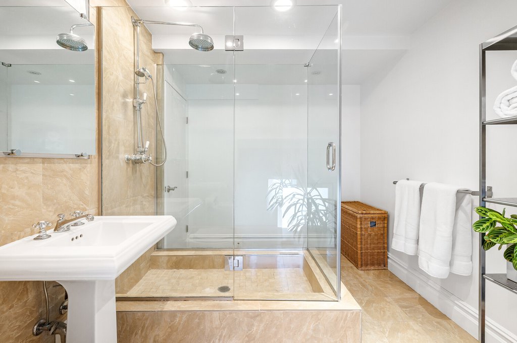 3 Hanover Square, Unit 22B photo 6