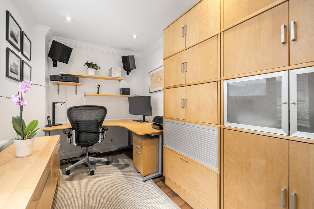 3 Hanover Square, Unit 22B photo 10