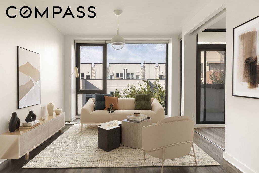 29 Montrose Avenue, Unit 5B