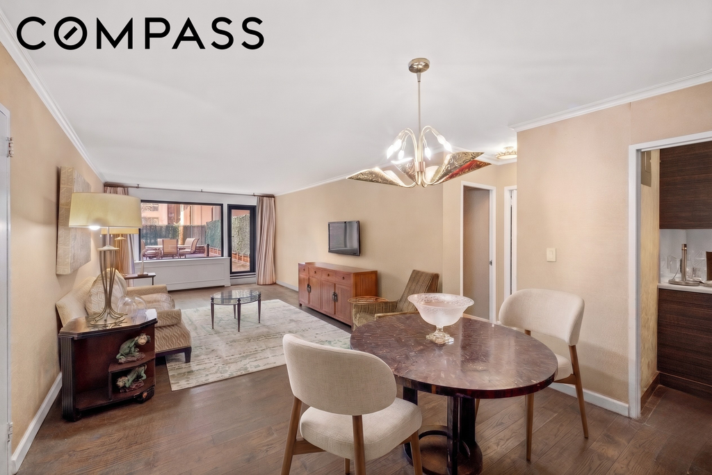 301 East 62nd Street, Unit 2B photo 2
